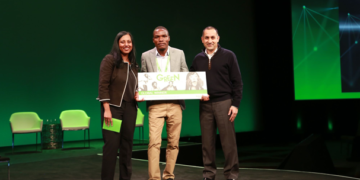 Invernadero fotovoltaico orgánico gana los premios Go Green in the City