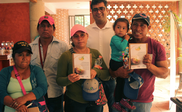 Agricultores de Chiapas reciben insumos para mejorar cultivos de maíz