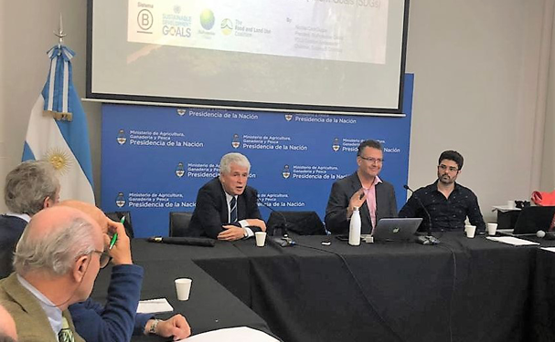 Colombia comparte su experiencia en el uso de bioinsumos