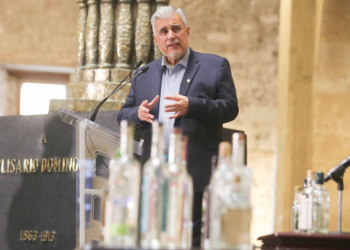 Contemplan ley para impulsar industria del agave