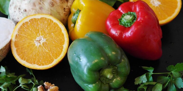 COVID-19 mejora los precios de cítricos y frutas