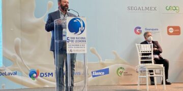 Urge la Femeleche a ordenar la producción lechera en México