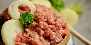 Consumo de alimentos crudos, entre los mayores riesgos de seguridad alimentaria