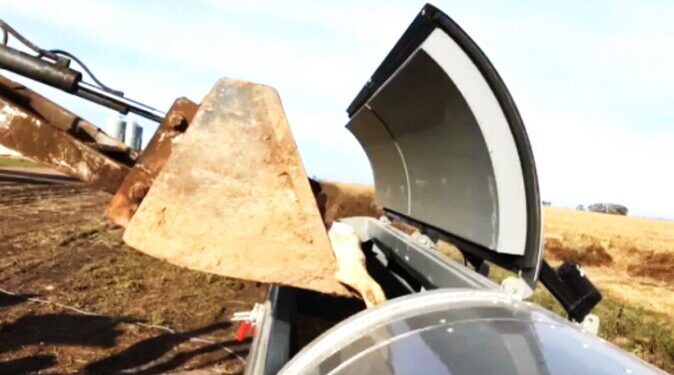 Equipo convierte residuos orgánicos en compost para usar como fertilizante
