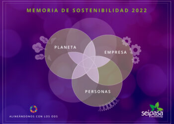 Floricultores alistan cosecha de nochebuena para la época navideña